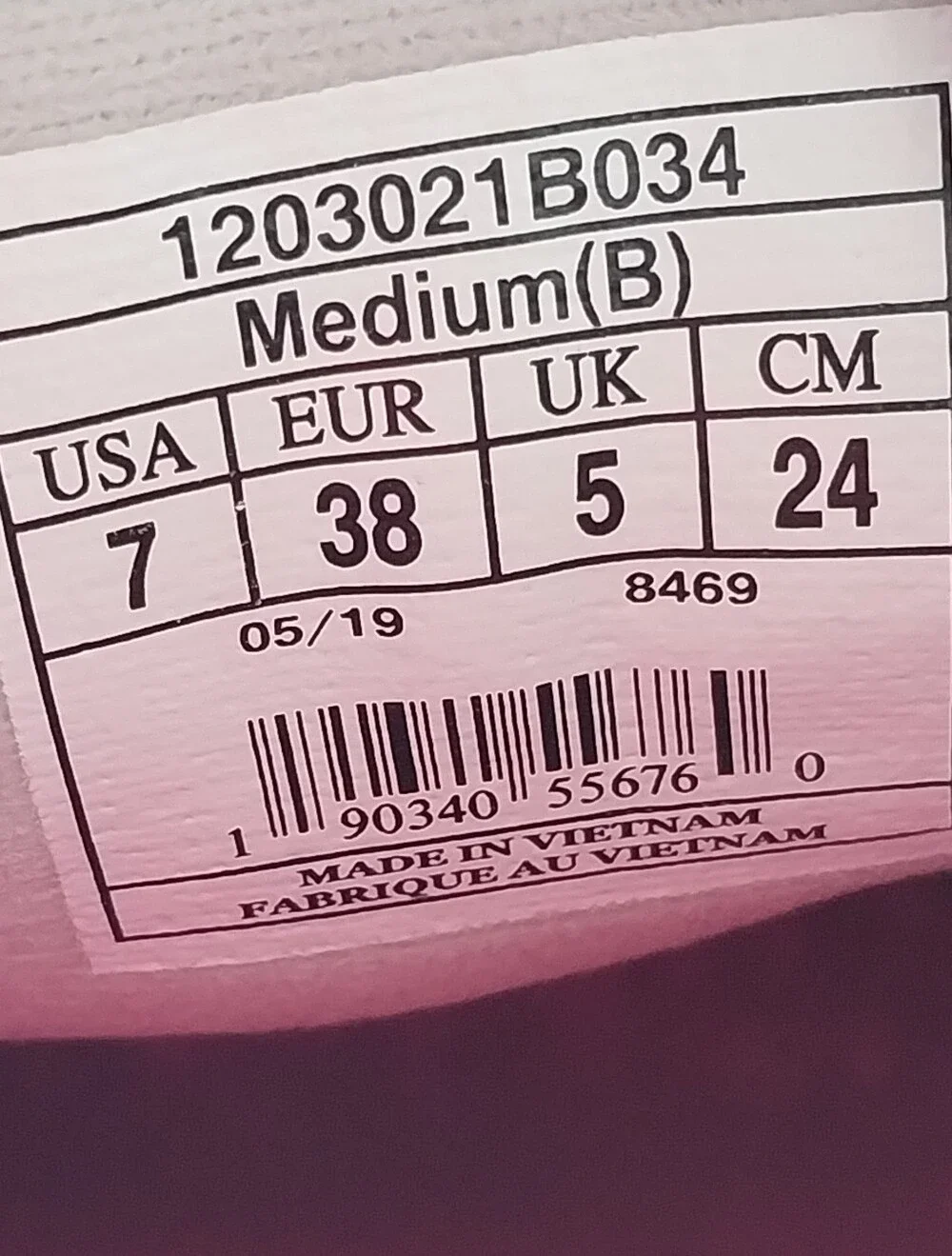 Pre-owned 2019 Brooks Revel 3